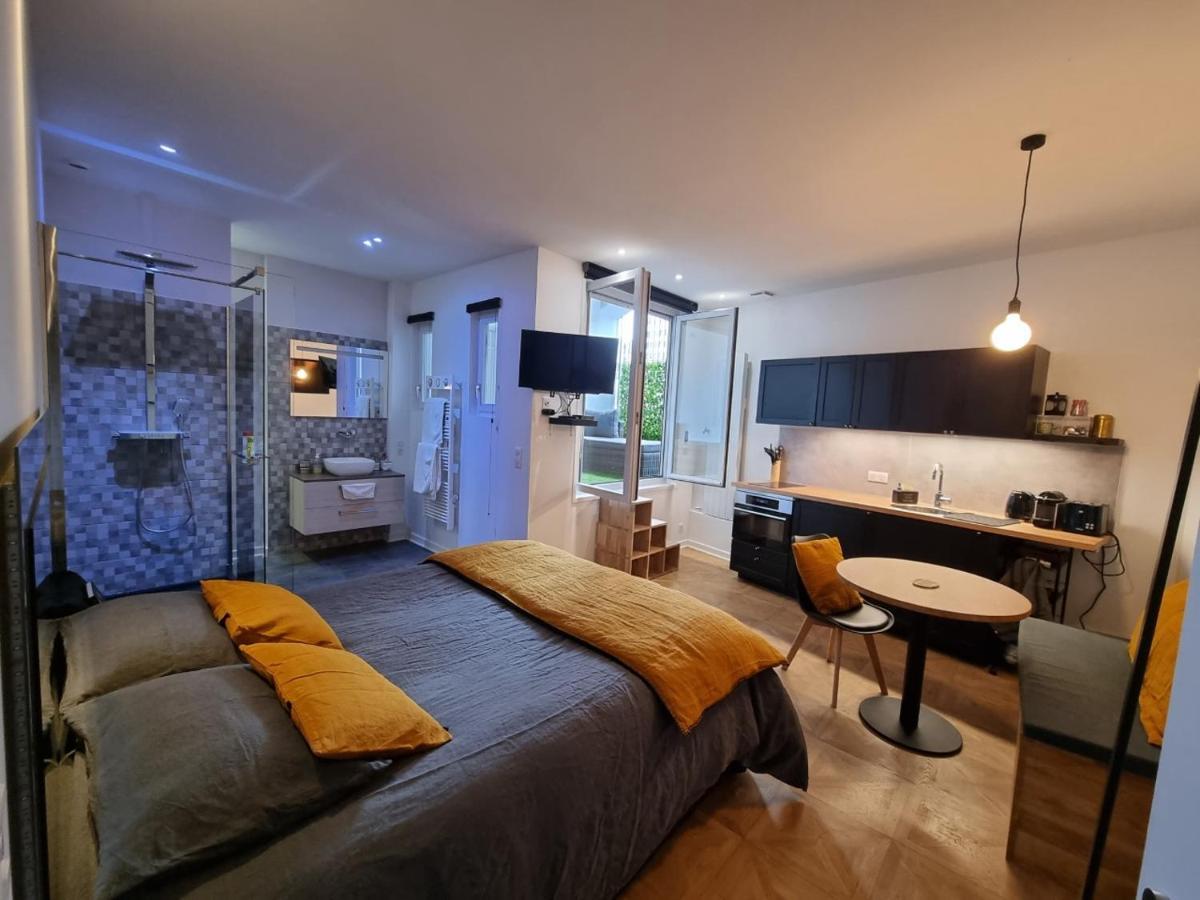 La Chambre Des Secrets Biarritz Bagian luar foto